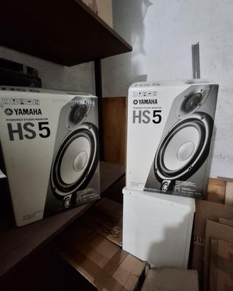 Coppia monitor da studio Yamaha Hs5