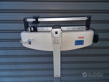 Bilancia pesa persone professionale con altimetro