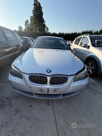 BMW SERIE 5 530D DEL 2006 PER RICAMBI