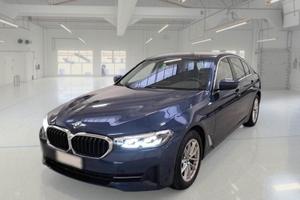 BMW Serie 5 518d mhev 48V Business auto