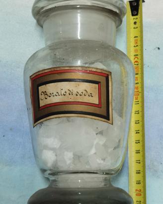 antico vaso da farmacia 