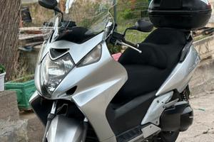 Honda silver wing 400 2007