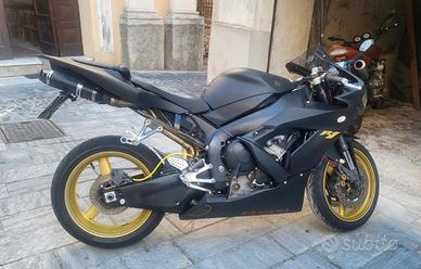 Yamaha R1 2003