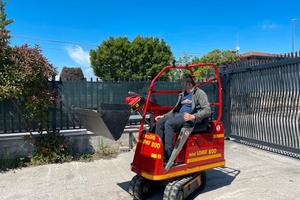 P123 Minipala cingolata 8 q.li con ralla girevole