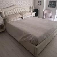 Letto matrimoniale similpelle bianco