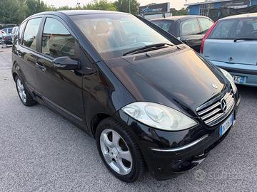 MERCEDES-BENZ A 150 Avantgarde senza nessun lavo