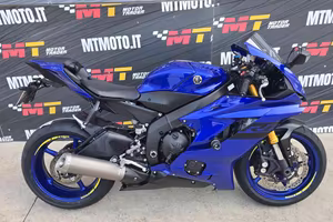 YAMAHA YZF R6 Video 360
