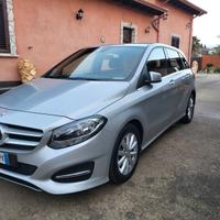 Classe b Mercedes 180 1500 manuale