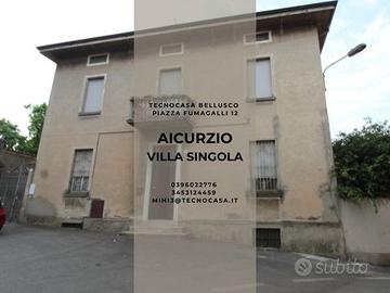 AICURZIO-Villa singola da ristrutturare