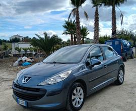 Peugeot 207 1.4 8V 75CV 5p. X Line