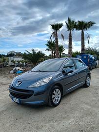 Peugeot 207 1.4 8V 75CV 5p. X Line