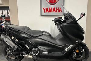 Yamaha TMAX 560