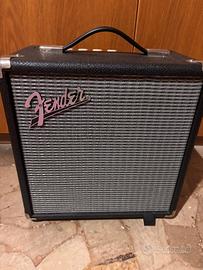 Ampli Fender Rumble 15 per basso elettrico