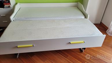 Struttura letto a ponte con  materassi inclusi