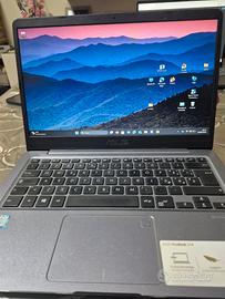 Notebook Asus VivoBook S14