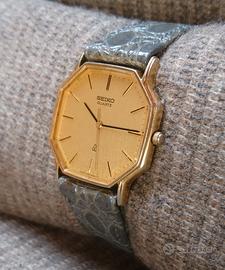 Orologio al quarzo placcato oro Seiko Chariot