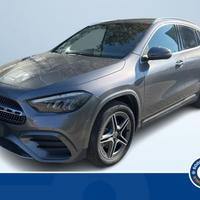 Mercedes-Benz GLA 250 E PLUG-IN HYBRID AUTOMA...