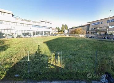 Terreno di 1047 m² a Curno