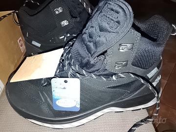 Scarpe da trekking NUOVE con cartellino e scatola 