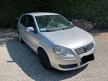 VOLKSWAGEN POLO 1.4 BENZINA
