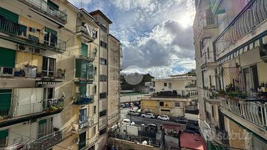 3 LOCALI A NAPOLI