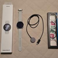 Samsung Galaxy Watch 7 (44 mm) + custodie