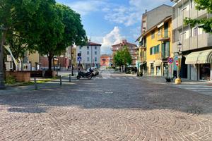 MULTILOCALE A TERNO D'ISOLA