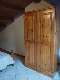 Armadio pino