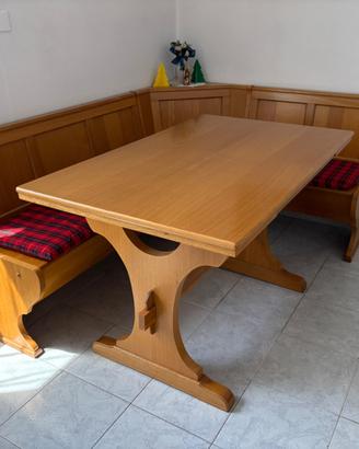 Tavolo allungabile con cassapanca ad angolo