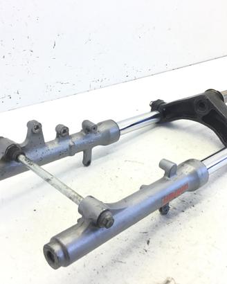 SUZUKI BURGMAN 150 FORCELLA - PICCOLI PUNTI SU PAR