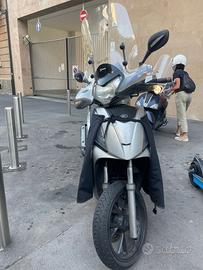 Kymco People 300 - 2012