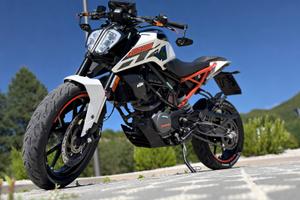 KTM DUKE 125