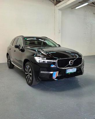 VOLVO XC60 (2017-->) XC60 B4 automatico Essential