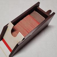 Sabot Baccarat Modiano in legno completo di carte