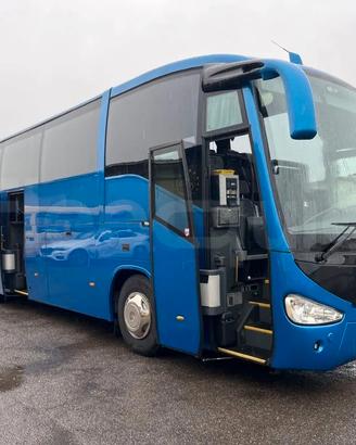 Autobus turistico Irizar Scania