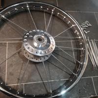 Effettuo raggiatura ruote ciclo ciclomotori è moto