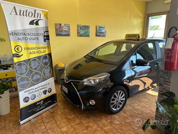 Toyota Yaris 1.0benz. Per neo patentati