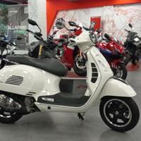 Vespa GTS 300 hpe Super