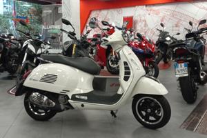 Vespa GTS 300 hpe Super