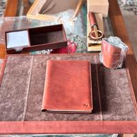 Servizio per scrivania in pelle per ufficio