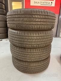 4 Gomme estive Hankook 215 65 17 Usate Dot 2025