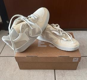 Sneakers VEJA modello V-10 originali Nuove