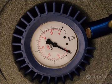 Manometro per pressione gomme di precisione