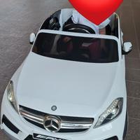 Mercedes giocattolo elettrica per bambini