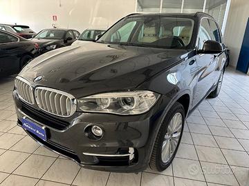 BMW X5 (F15/85) X5 xDrive40d Luxury