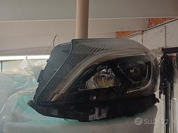 faro mercedes classe A 2023