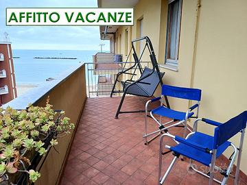 VALVERDE Quinto piano vista mare. Con posto auto