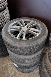 Set 4 cerchi in lega 16” con gomme