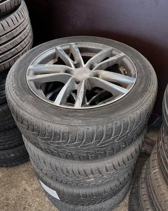 Set 4 cerchi in lega 16” con gomme