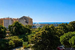 2 LOCALI A SAVONA